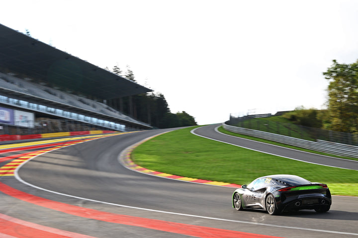 Lotus Emira Turbo | Cadwell Park