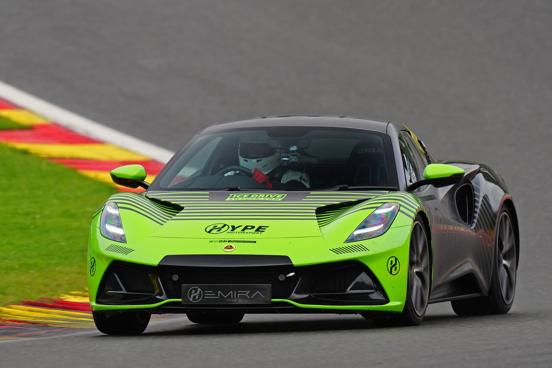 Lotus Emira Turbo | Cadwell Park