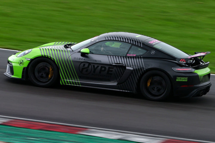 Porsche Cayman GT4 MR